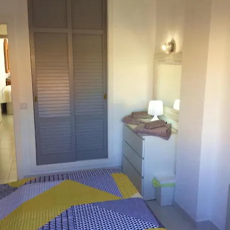 La Plaza Apartment *